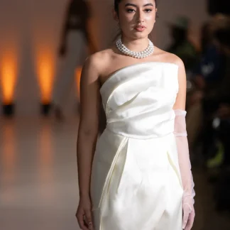 Short leaf dress